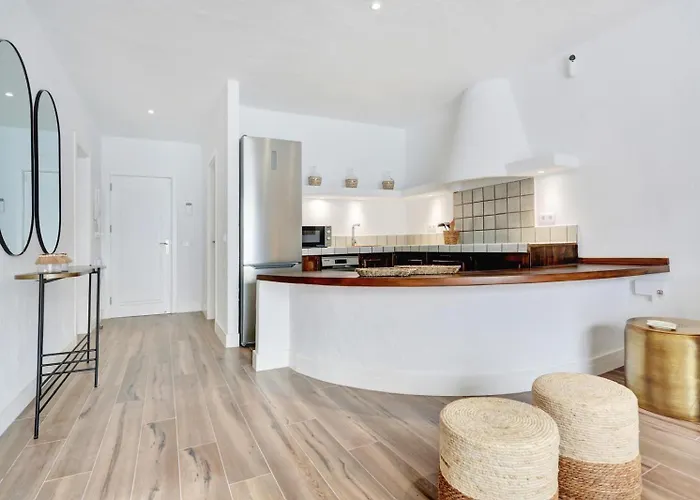 Giuliana En El Centro De A 5 Minutos A Pie De La Playa Vila