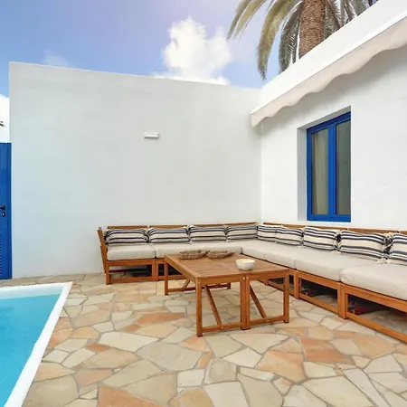 Giuliana En El Centro De A 5 Minutos A Pie De La Playa * Corralejo